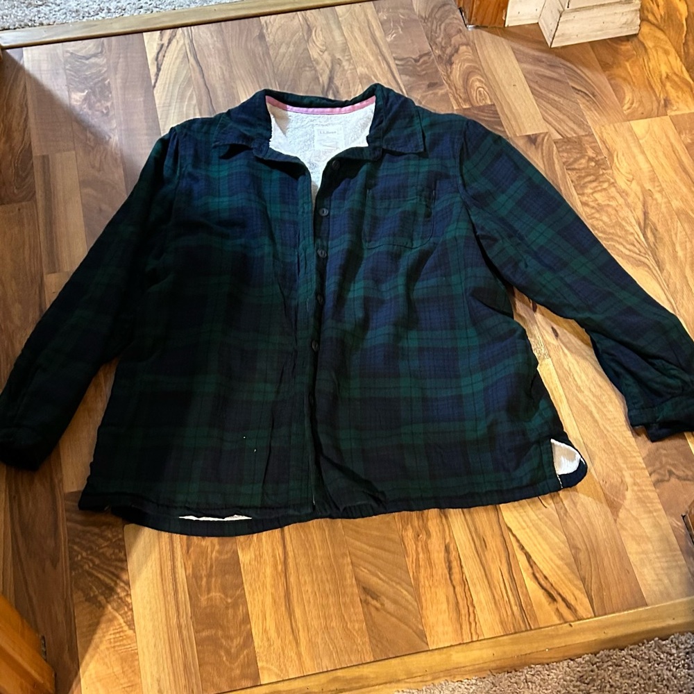 Plaid Button-Up Shirt/jacket with fleece lining worn only once  Green and Blue